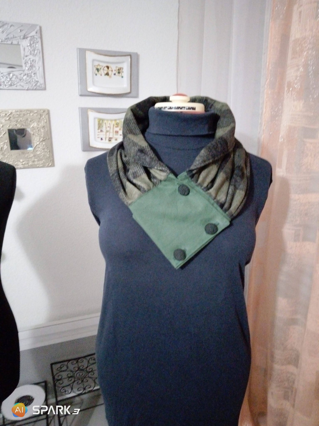 chèche charlotte carreau vert-noir  en tissu doublé cache cou pour femme		