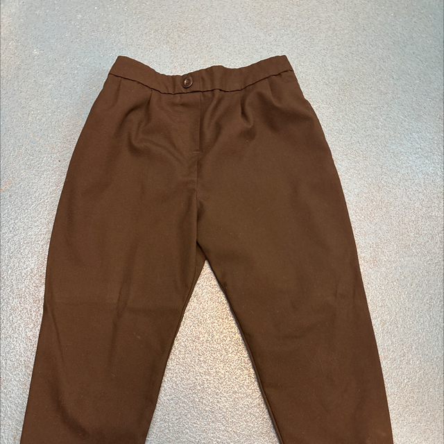 Girls black trouser 9-10 
