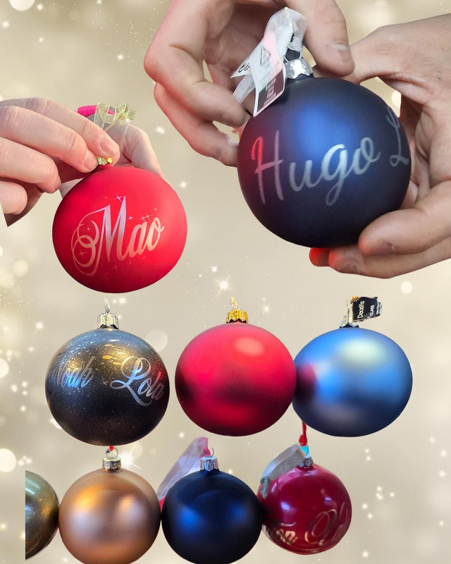 Boules de Noël en verre personnalisées