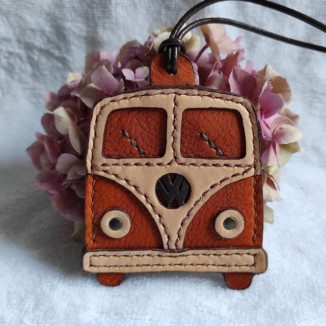 Van en cuir à suspendre 