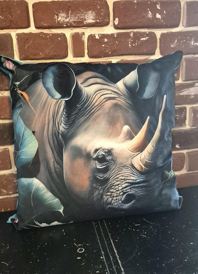 Coussin rhinocéros 