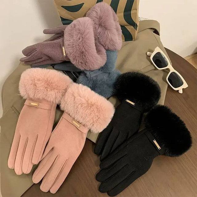 Faux Fur Belt Gloves