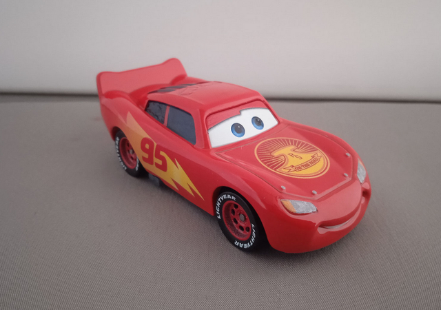 Disney+ Cars on the Road - Road Trip Lightning McQueen 2023