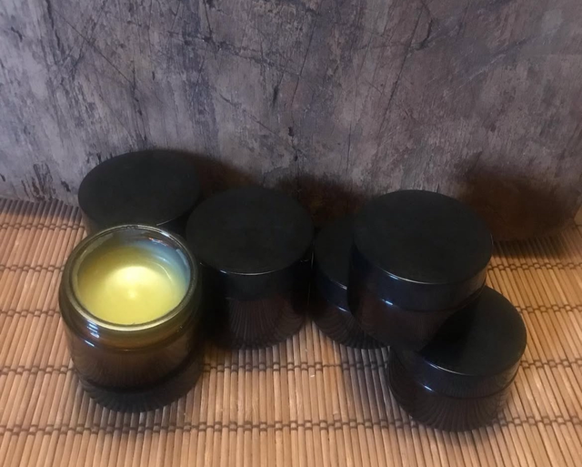 Dandelion balm 
