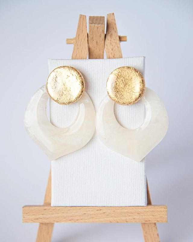 See through And Gold