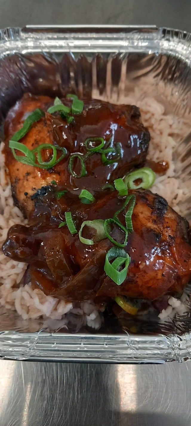 Chicken: Jerk (chips or Rice/Rice&amp;Peas)