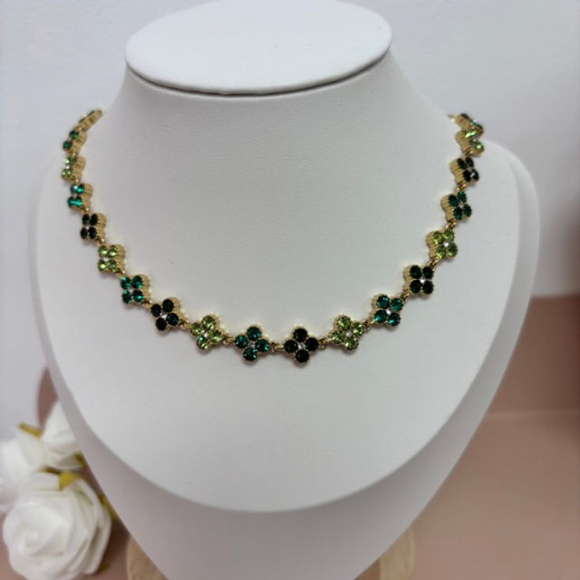 Collier Aria