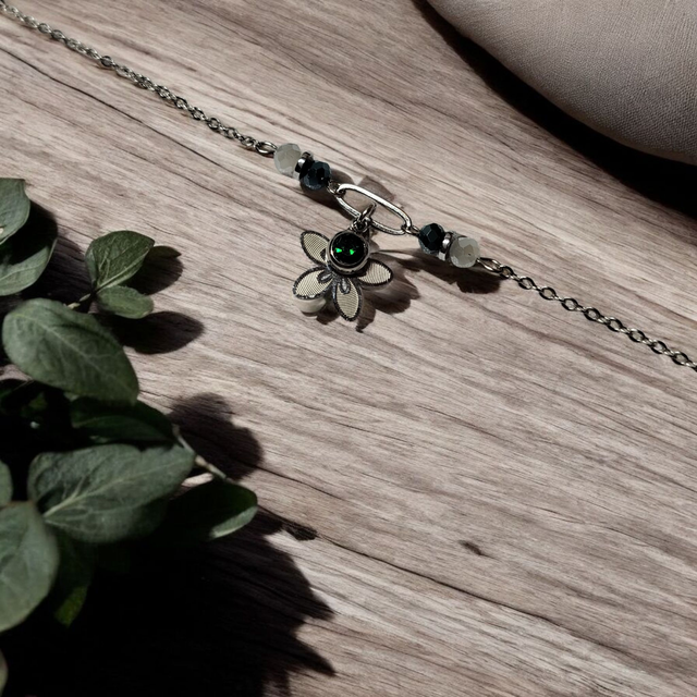 Bracelet acier inoxydable et strass vert foncé et argenté