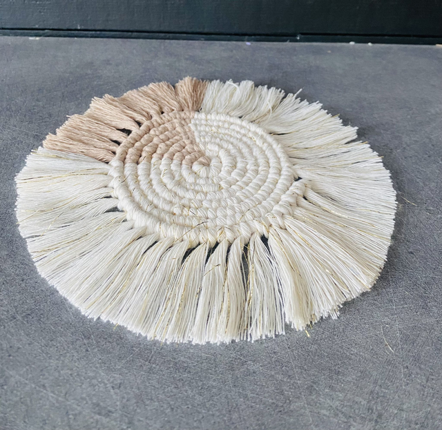 Sous verre en macramé