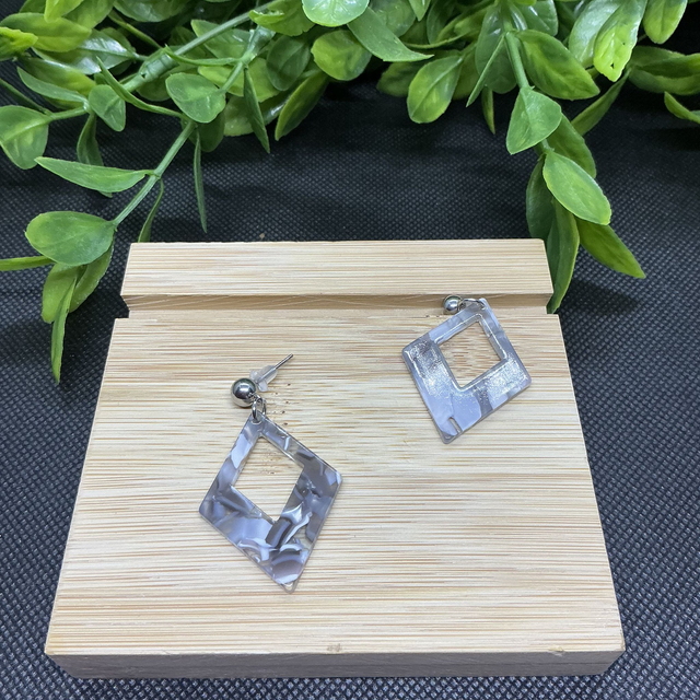 Boucles d'Oreilles Losange Géométrique Gris Marbré