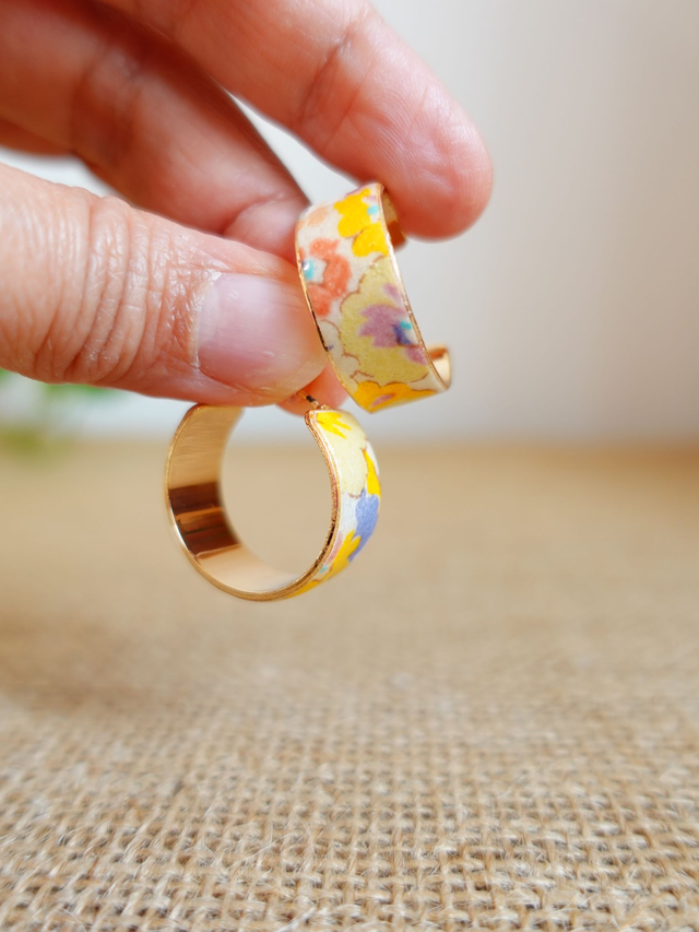 Plaqué or 18k & acier inoxydable / Papier japonais washi / Jaune, or / Bijou japonais / Boucles d'oreilles /
