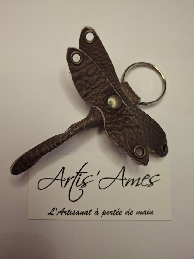 Porte clés cuir Libellule ailes marron nervuré uni
