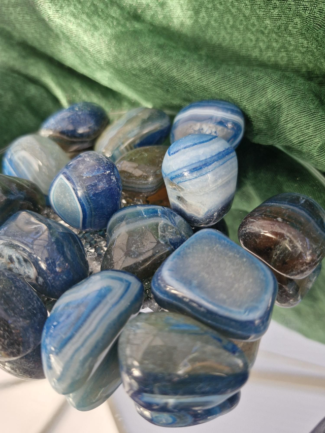 Blue agate tumblestone