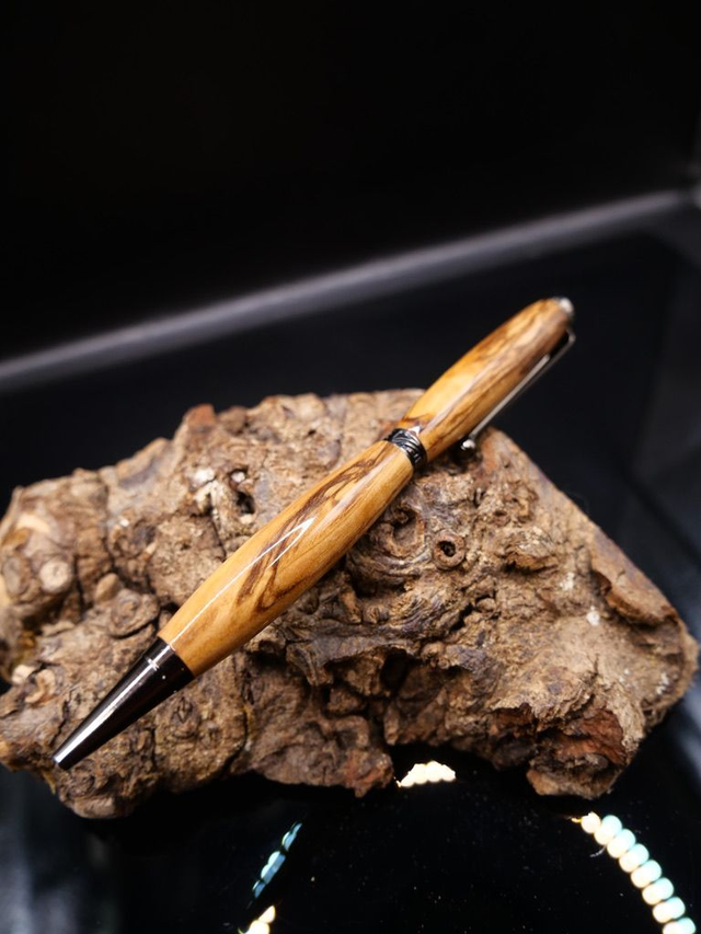 Stylo bille art déco gris Olivier de Bethleem 