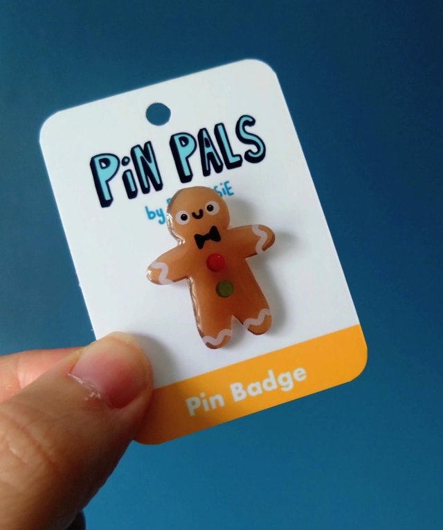 Gingerbread man pin badge