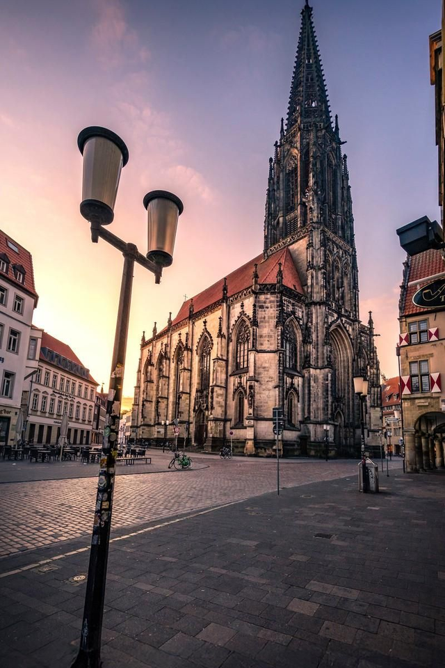 Lambertikirche am Morgen