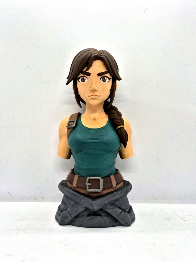 Buste Lara Croft - sur commande 