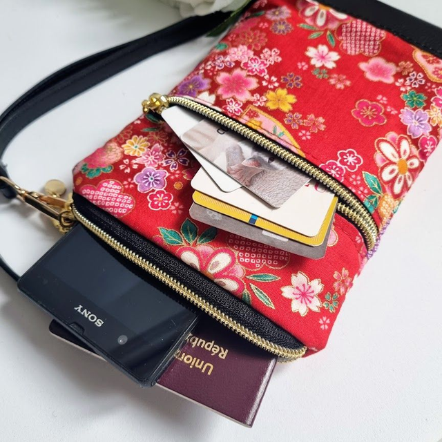 Mini-sac pour téléphone "Miya" rouge & simili cuir noir