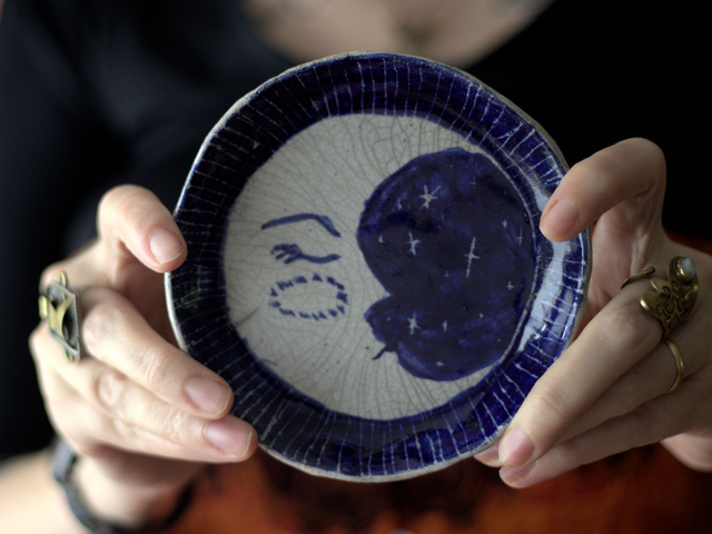 Coupelle Lune en raku blanc et bleu