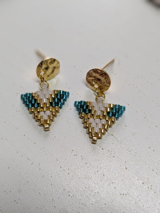 05-Boucles d’oreilles triangle