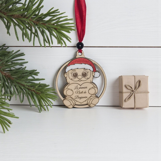Boule de Noël en bois personnalisée - premier Noël, cadeau de naissance avec prénom, déco Père Noël