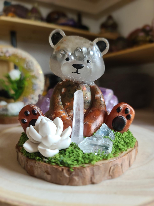 L&#039;ours orgonite diffuseur : Nature, énergie et bien-être 🌿🐻