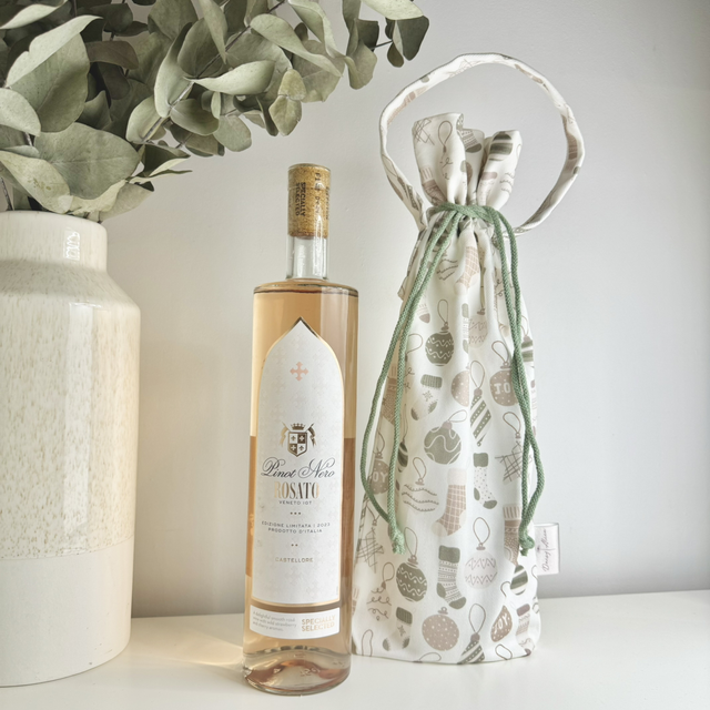 Stockings &amp; Baubles Reusable Bottle Bags 