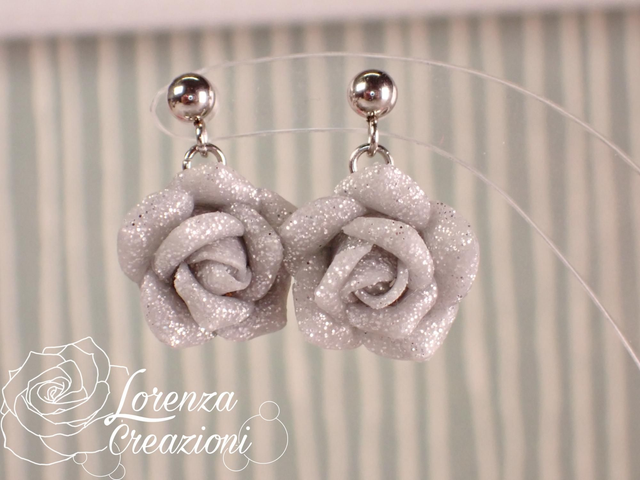 Orecchini pendenti rose argento glitterato