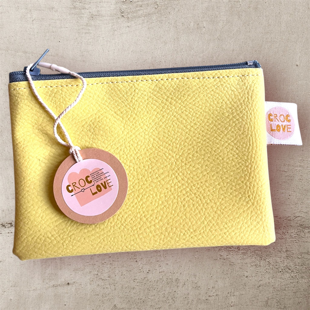 Petite pochette simili