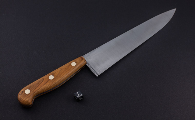 Couteau de chef, éminceur traditionnel - manche en cerisier, lame carbone