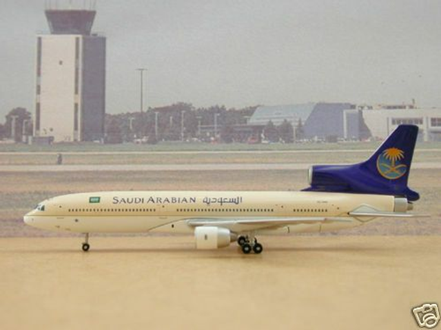Saudi Arabian Airlines L-1011-200 (NC) (HZ-AHO), 1:400