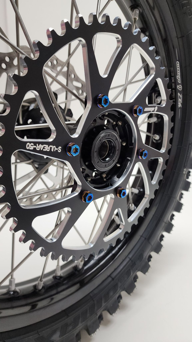 Vis titane pour couronne ultra bee Warp9