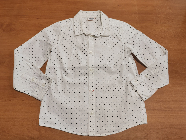 Chemise blanche à points en 5 ans