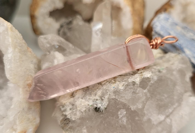 Morganite pendant - large 