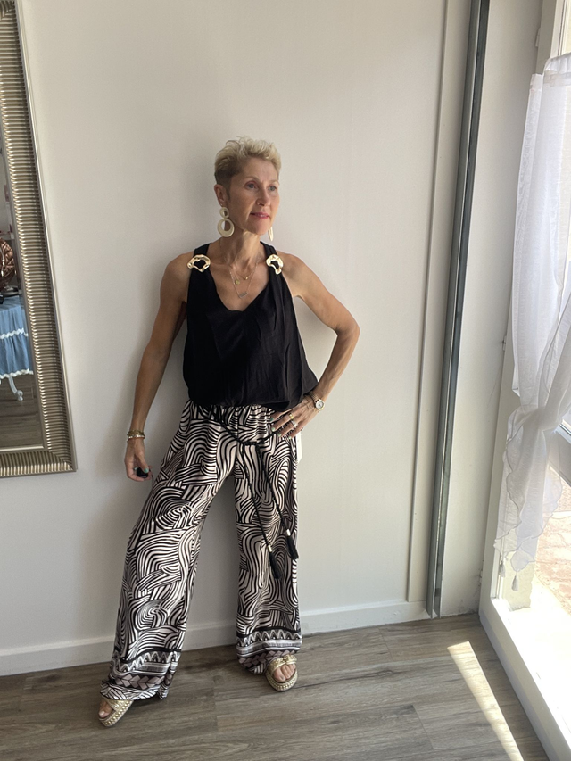 Pantalon noir et blanc