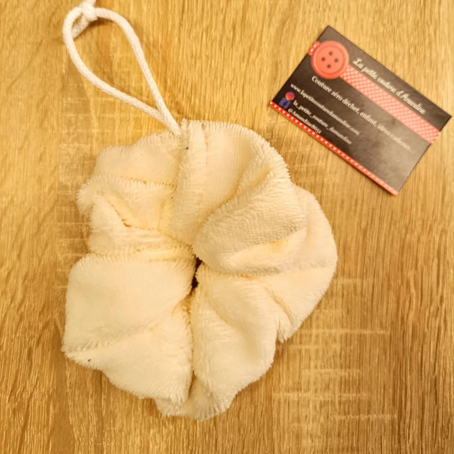 Fleur de douche crème 