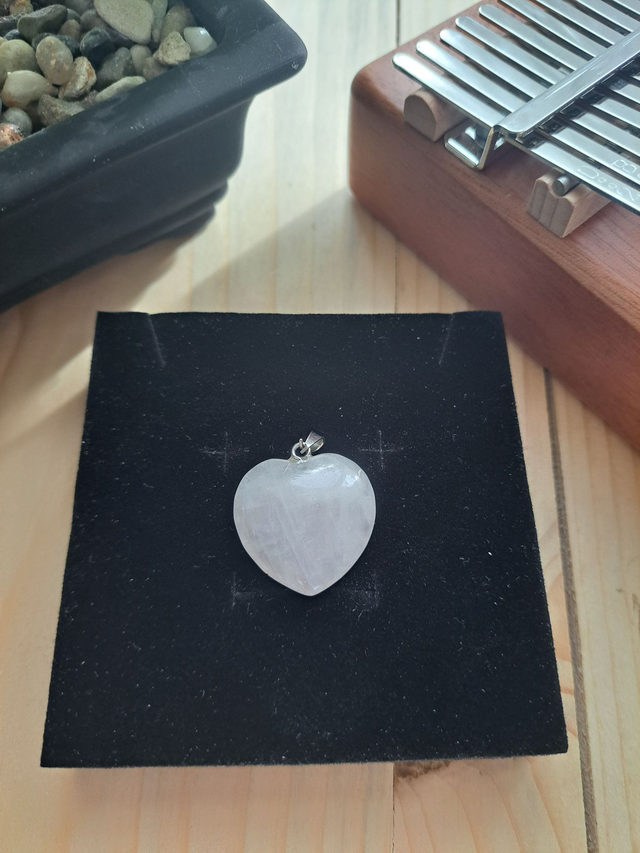 Pendentif coeur quartz rose