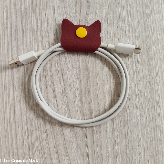 Attache câble CHAT Bordeaux