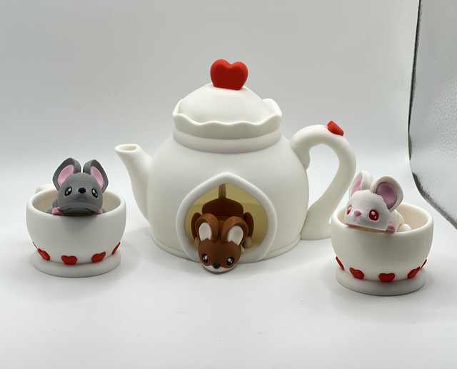 Mice tea pot set with 3 mice 