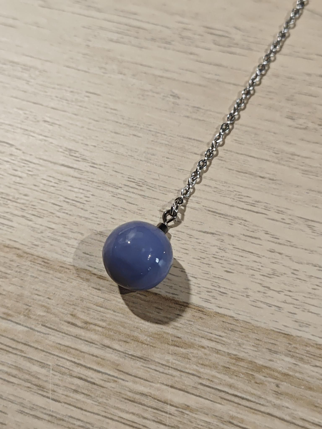 Pendule boule - mauve