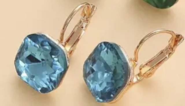 Blue Glass Crystal Earrings- STOE02