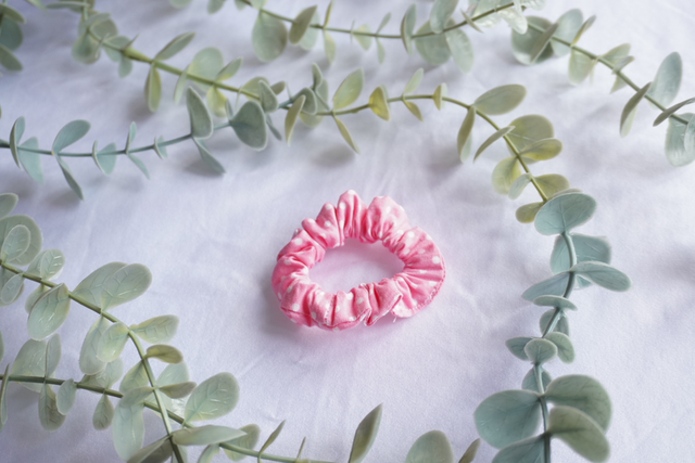 Polka Dot Mini Scrunchie 