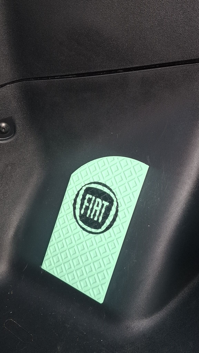 Repose pied conducteur