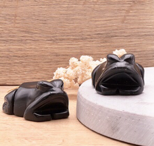 Grenouille porte bonheur Obsidienne noire 