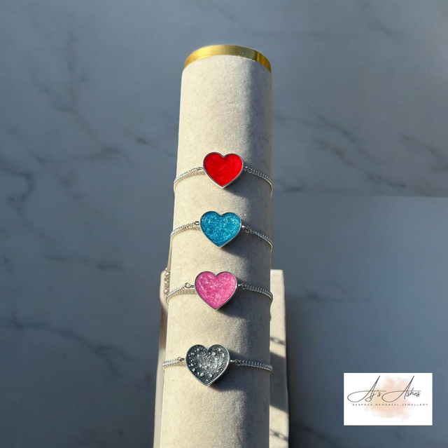 Plain heart bracelet 