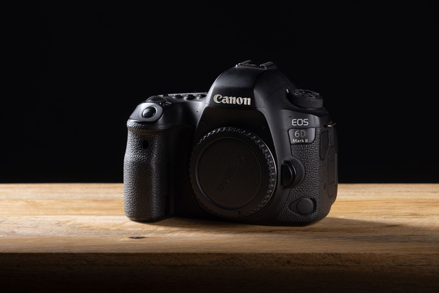 Canon 6D Mark II 