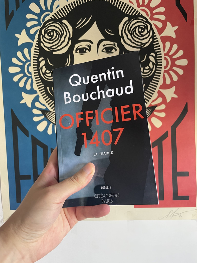 Officier 1407 : la traque 