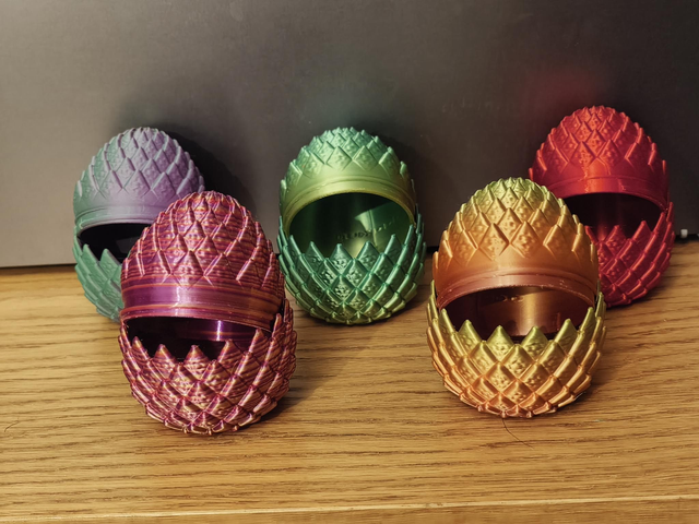 Seamless Dragon Scale Egg - small (add on to dragon)