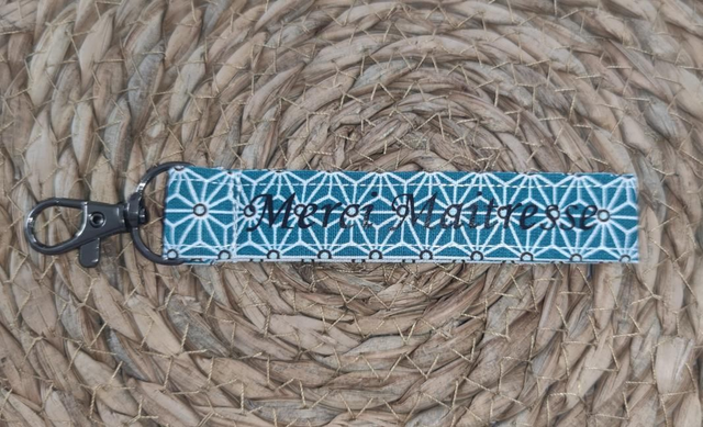 Porte clé maitresse vert