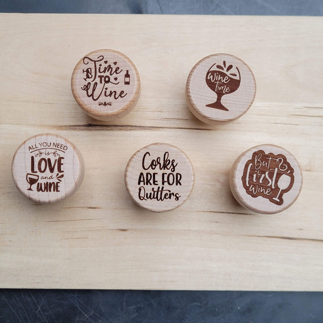 Wijnkurken met grappige teksten